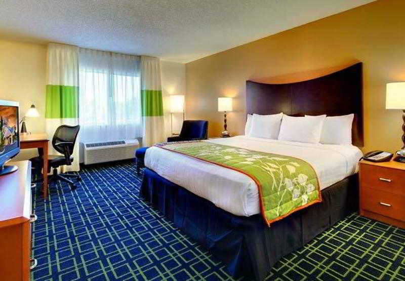 Fairfield Inn And Suites St Petersburg Clearwater Pinellas Park Δωμάτιο φωτογραφία